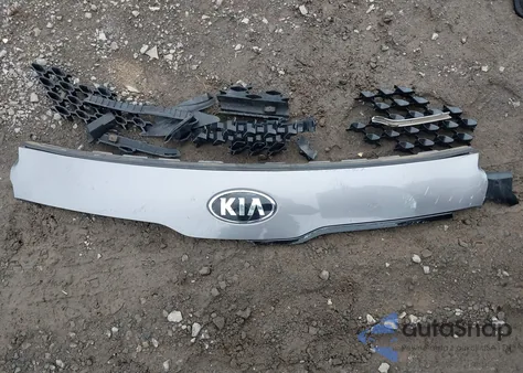 2018 Kia Sportage Lx z USA, uszkodzony, nr VIN KNDPMCAC9J7348224